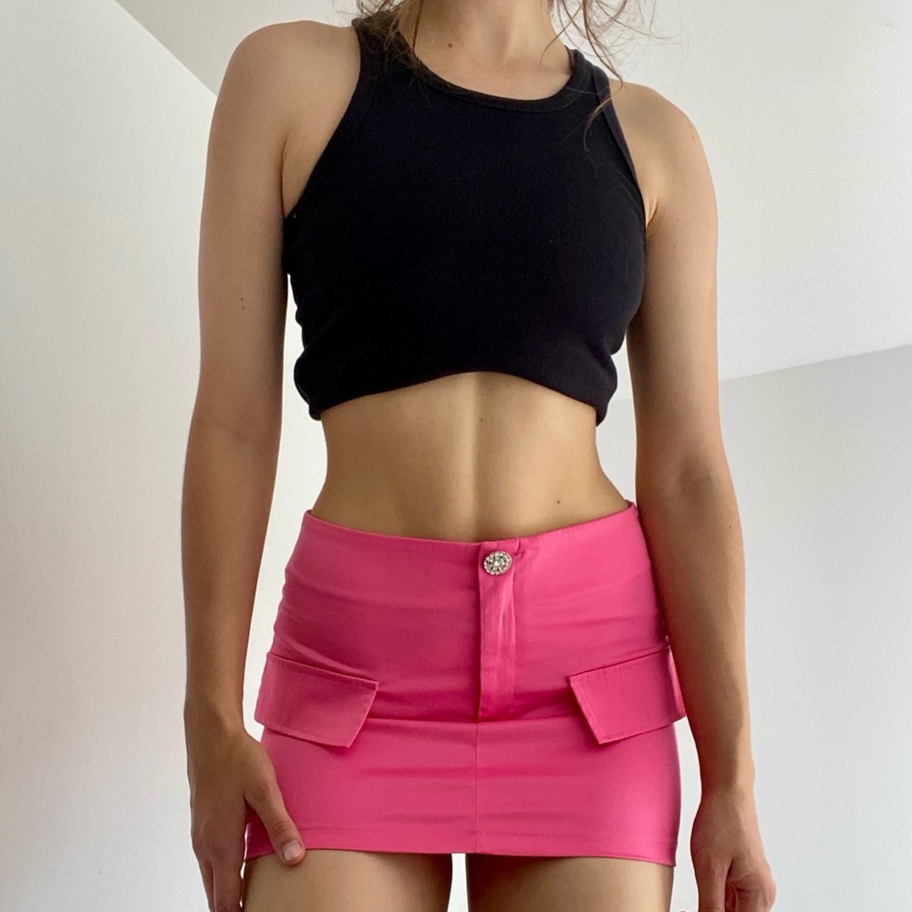 Zara // pink mini skirt